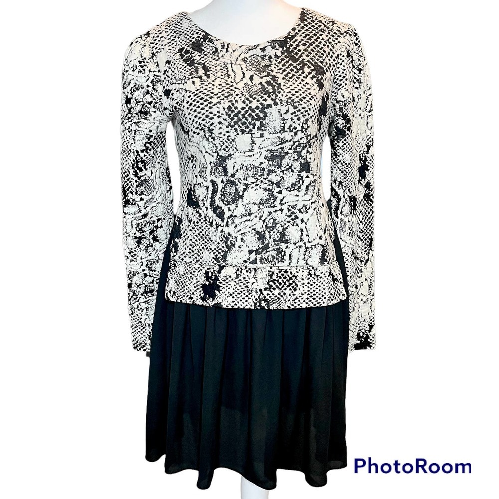 RD Style White and Black Dress/Top - Picture 1 of 11